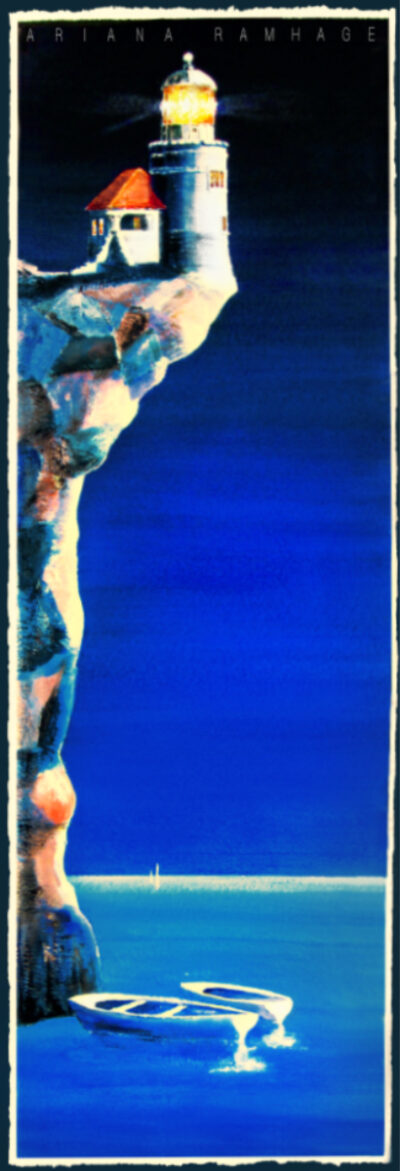 Stående panorama-akvarell av Kullens fyr på natten med en lysande lanterna mot en djupblå himmel, inramad i silverlackad träram.